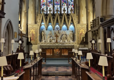 Image of the Christ Church Reading alter and choir stalls